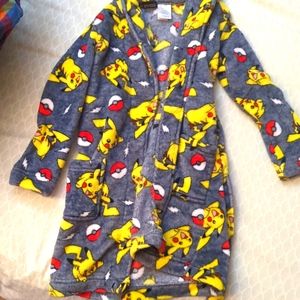 Pokemon Robe, Size 8
